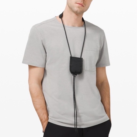 Lululemon Hold On Lanyard Black NWT - Picture 1 of 6